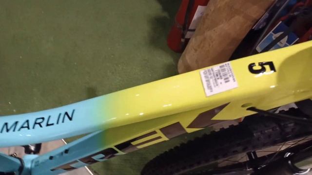 2022 TREK MARLIN 5 27.5 SIZE SMALL 14.5 VOLT/MIAMI GREEN смотреть онлайн