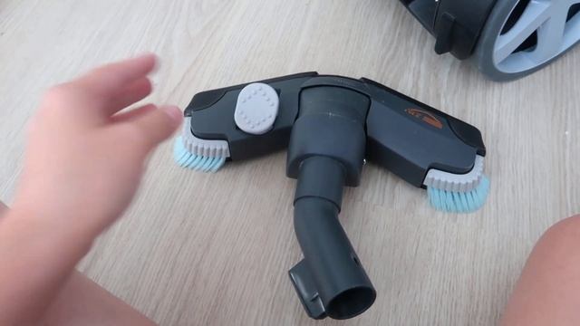 Пылесос Philips Performer FC9170/02. Мои домашние помощники. смотреть онлайн