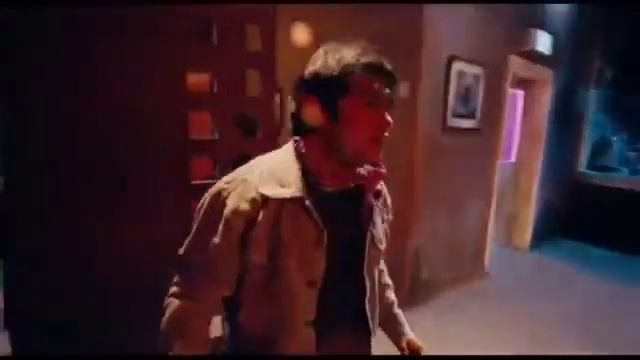 Tony Jaa The Protector- Stairs fight (Tom-Yum-Goong)?? смотреть онлайн
