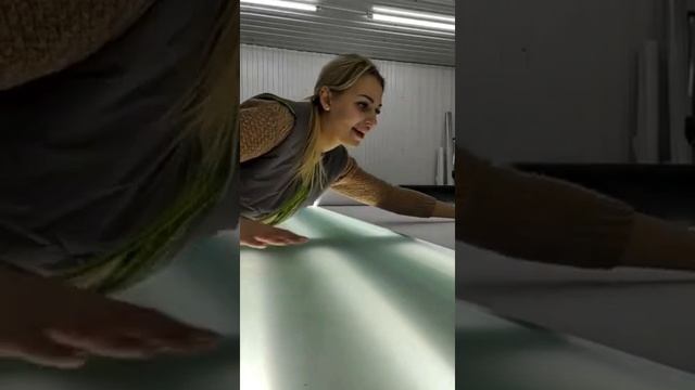 Отзыв из Барнаула А-Принт, станок для накатки пленки STANBER (планшетный широкоформатный ламинатор) смотреть онлайн