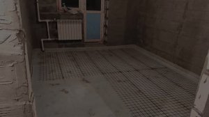 Черновая стяжка пола с армирующей сеткой