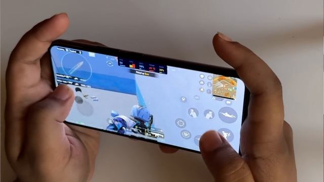 Samsung Galaxy S22 Cheapest Second Hand Snapdragon 8 Gen 1 Phone in ₹26,000 смотреть онлайн