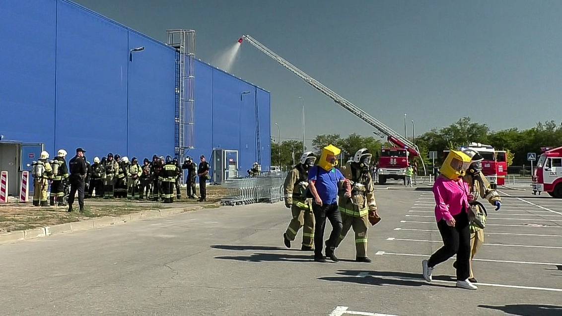 В Волжском прошли учения МЧС смотреть онлайн