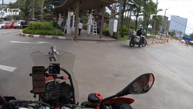 My ARAI XD4 Helmet Fell Apart and Took my Intercom too Whilst Riding! Day 1 BMW 800GS Malaysia Trip смотреть онлайн