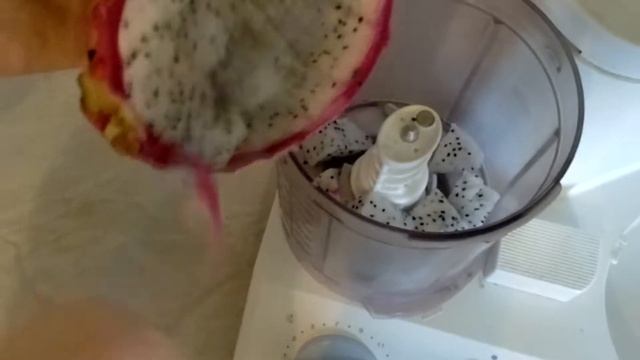 Смузи (коктейль) из питахайи(дрэгонфрута)/ как есть питахайю (дрэгонфрут) смотреть онлайн