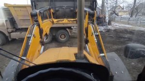 JCB 4cx 3cx Погрузка машин  Главные ошибки Погрузка самосвала #jcb