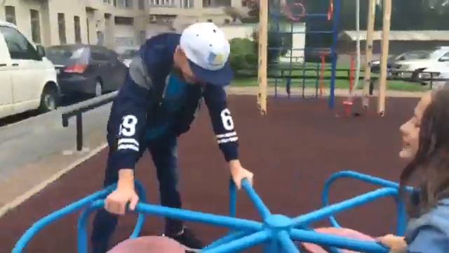 Качели, карусель - я не выдержу!!!Vlog смотреть онлайн