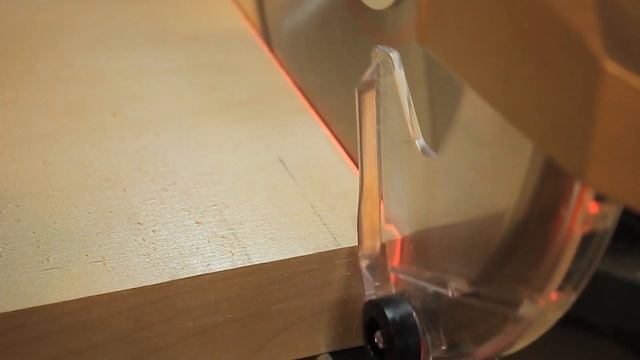 Пила торцовочная Metabo KGS 254 M Видеоотзыв (обзор) Артёма смотреть онлайн