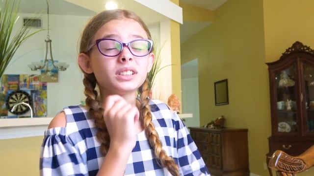 НЯША придумала волшебный компьютер. Или это ей приснилось? смотреть онлайн