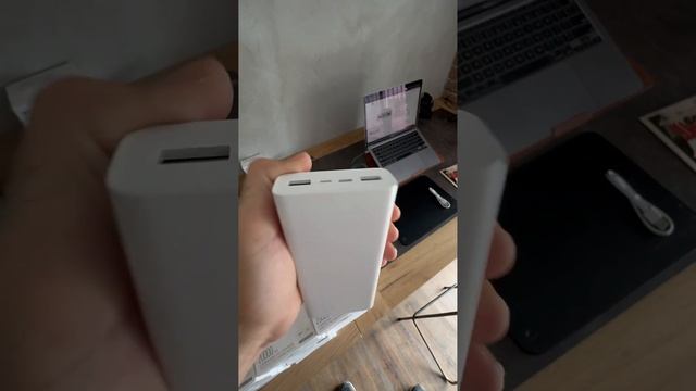 Xiaomi Mi Power Bank 3 20000 (PLM18ZM) смотреть онлайн