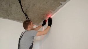 Как определить уровень Натяжного потолка