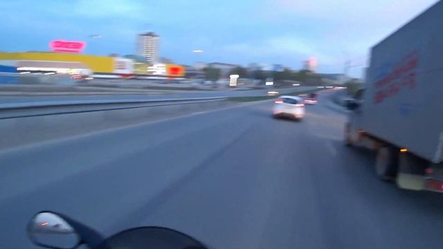 Впервые на спортбайке, упоротые таксисты и детская радость автомойщика смотреть онлайн