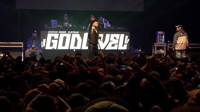 ACZINO V/S AKAPELLAH смотреть онлайн