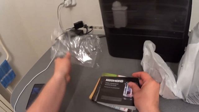 Распаковка - Электрочайник Redmond SkyKettle RK-G214S смотреть онлайн