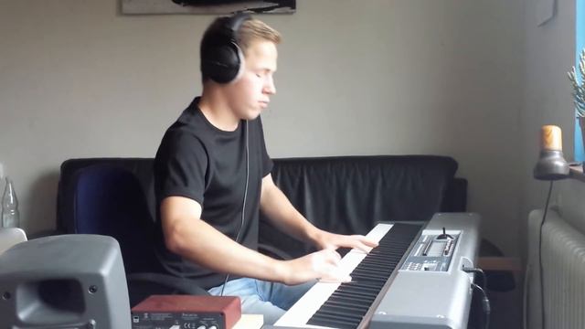 Avicii, Vargas & Lagola - Friend Of Mine (Piano Cover) смотреть онлайн