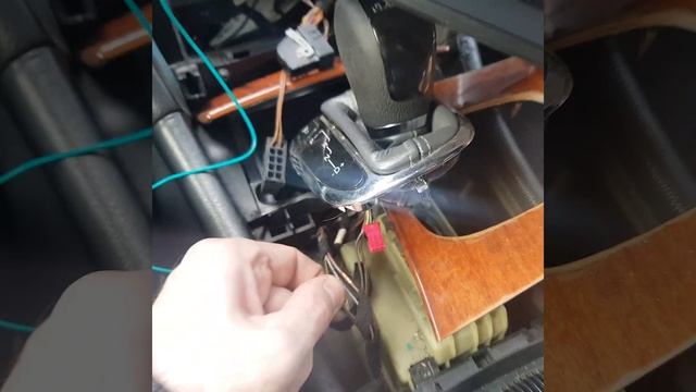 Подключение магнитолы на Mercedes w203 смотреть онлайн