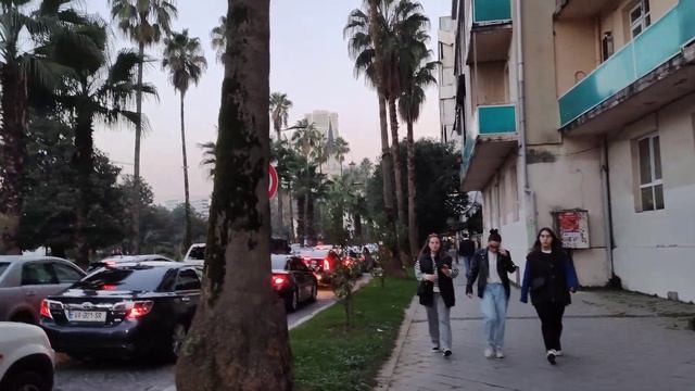 Walking in Batumi, Rustaveli Street. 25.11.2022 . Батуми смотреть онлайн