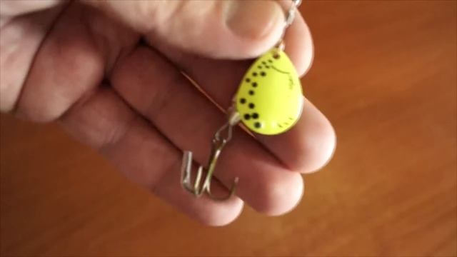 Яркая желтая блесна вертушка заказанная в интернете смотреть онлайн