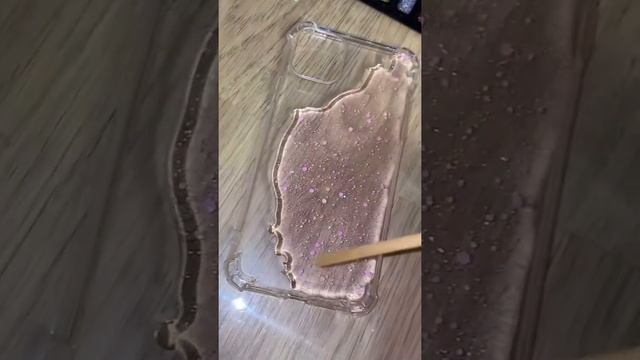 Делаю блестящий чехол *на айфон* смотреть онлайн