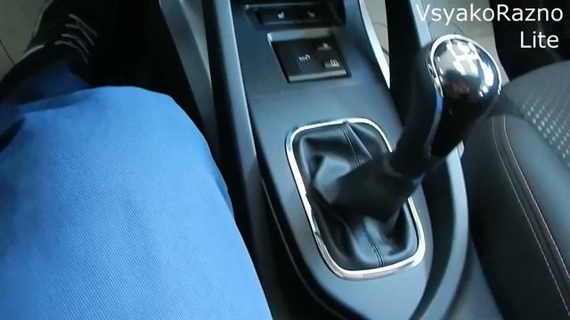 CHANGAN CS35 1,6 л 113 л.с 5МТ Comfort китайский XRAY интерьер экстерьер обзор смотреть онлайн