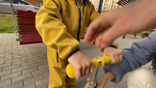 Распаковка самоката kreiss с Бэтменом. Марку понравился смотреть онлайн