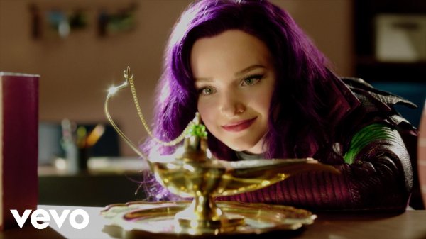 Dove Cameron - Genie in a Bottle 