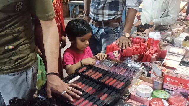 Eid Ki Shopping Shuru🛍️ | Sabse Sasti Seelampur Market😱 24th Roza | Market Main Roza Khola😁 #vlog16 смотреть онлайн
