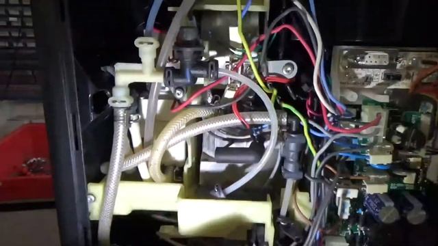 Jura Xs 9 Stby LED Blinkt 4x nach einschalten bei 5x schaltet aus Fehlersuche.Jura Kundendienst смотреть онлайн