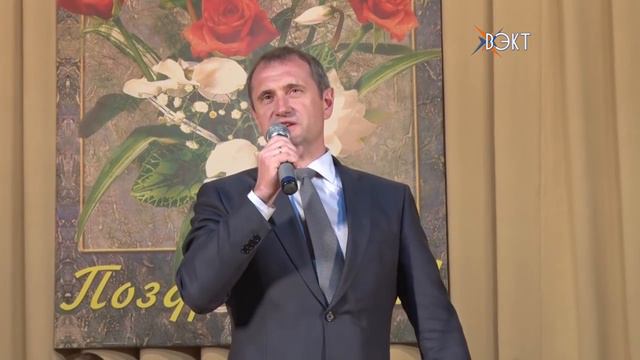 Наградили лучших. Более 300 детей и подростков получили похвальные листы за усердие в творчестве смотреть онлайн