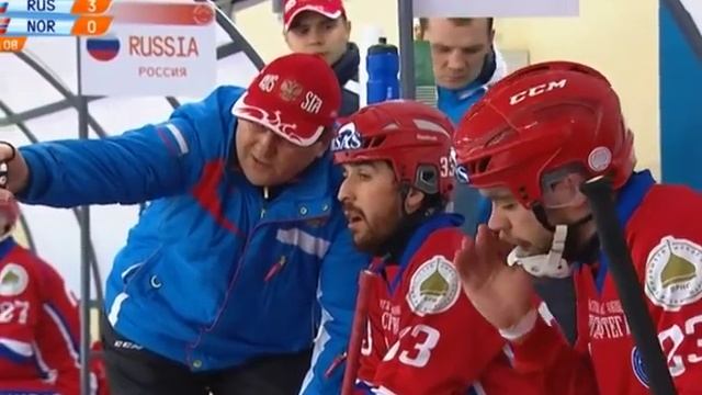 Интервью: Сергей Ломанов, десятикратный чемпион мира по хоккею с мячом, игрок ХК "Енисей" смотреть онлайн