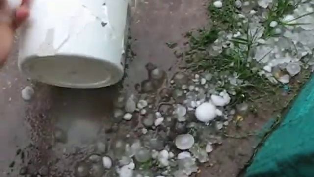 Ведро прострелило градом смотреть онлайн