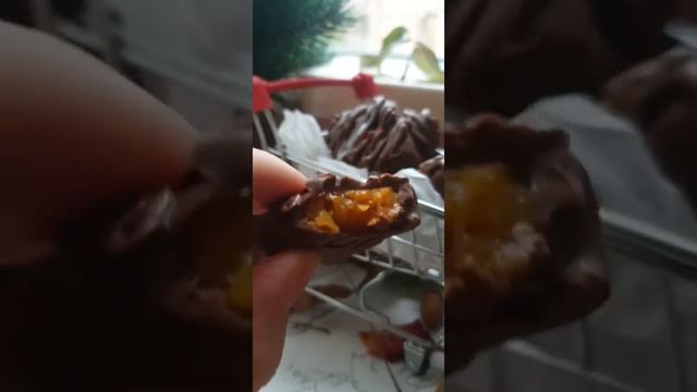 Конфеты ручной работы с манго и облепихой, в молочном бельгийском шоколаде. смотреть онлайн