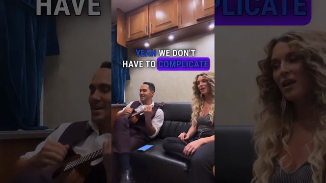 Carlos & Alexa PenaVega Singing смотреть онлайн