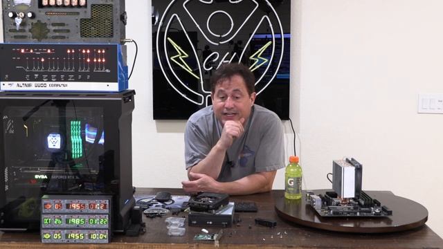 LIVE: Another computer sent for repair packed improperly, arrives damaged. Broadcasting in 4k? смотреть онлайн