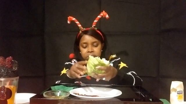 Doing the 3-2-3 BIG BOLD LETTUCE WRAP CHALLENGE by @Get Lit Wit Moe and @Big Mack ??? смотреть онлайн