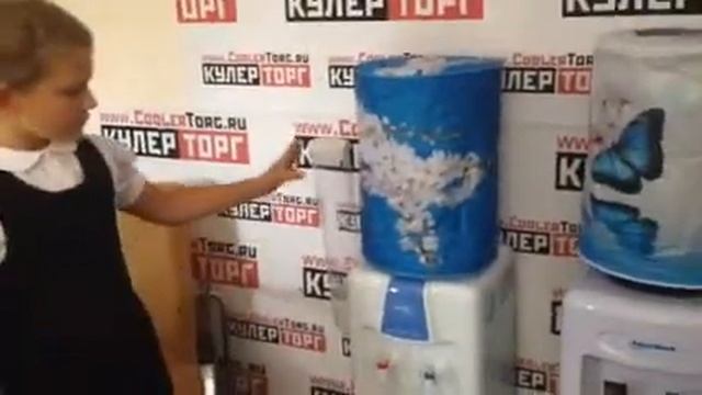 Сравнение кулеров для школы AquaWork 07-LW и AquaWell 52W от компании Кулерторг смотреть онлайн