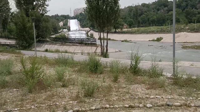 Озеро Сайран и река Большая Алматинка смотреть онлайн