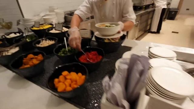 Чем кормят в АТЛАНТИСЕ ПАЛЬМ ДУБАЙ? Входит в стоимость проживания смотреть онлайн