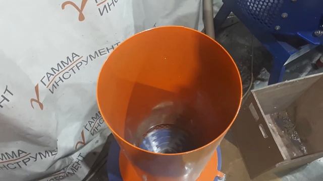 Дробилка измельчитель отходов минплиты МИ- 250 измельчение минеральной ваты смотреть онлайн