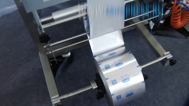 - equipment for gluing self-adhesive labels on glass bottles Pharma-manager.com смотреть онлайн