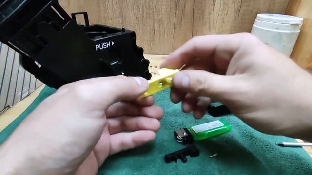 Что делать если заварное устройство плохо фиксируется?| Выталкивает заварное устройство кофемашины. смотреть онлайн