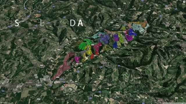 Piedmont, Barolo: how does Serralunga d'Alba look from satellites? смотреть онлайн