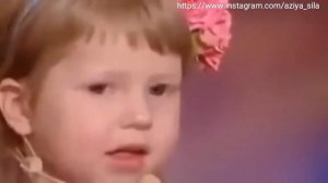 Малышка Арина знает все столицы .