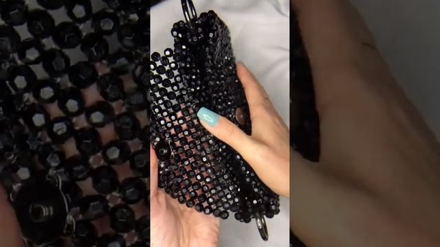 Может снять мастер класс по сумкам? #сумкиизбусин #бисероплетение #бусины #сумкиназаказ