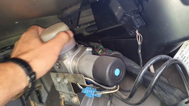 How to fix the hydraulic trunk lid on your BMW! Bmw E65/E66 смотреть онлайн