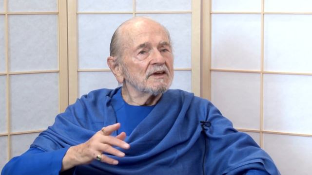 "What Will the Future Bring?" (Ask Me About Truth #88 With Swami Kriyananda) смотреть онлайн