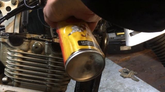 Замена цепи ГРМ на Suzuki Djebel 250 DR250 смотреть онлайн