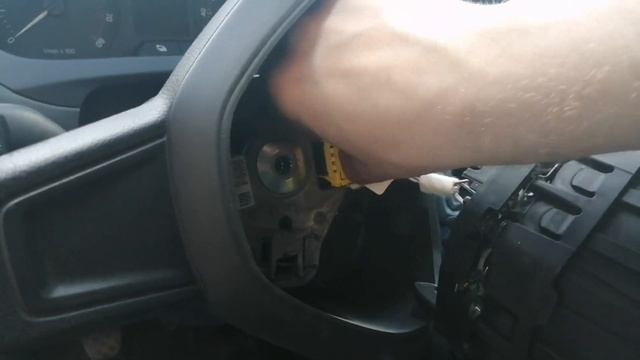Как снять руль на Skoda rapid? Ставлю кожаный руль. DIY смотреть онлайн