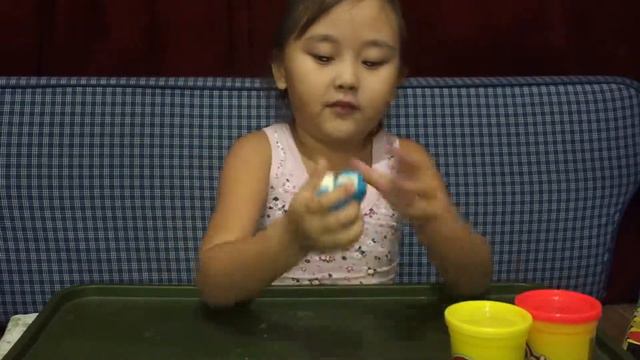 Алёнка ТВ. Открываем пластилин Playdoh смотреть онлайн