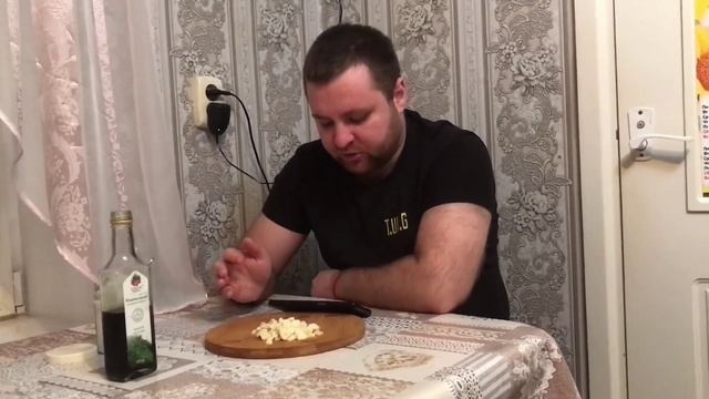 Рецепт чесночного масла , и какова его польза в голубеводстве. смотреть онлайн